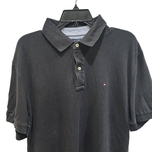 Tommy Hilfiger Men's Classic Fit Short Sleeve Polo Shirt Black Size XL - Picture 2 of 8